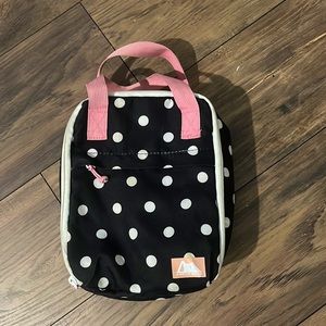 I’m selling a lunch box